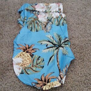 Dog Hawaiian pineapple floral Shirt  lightweight   Sz Medium  NWT